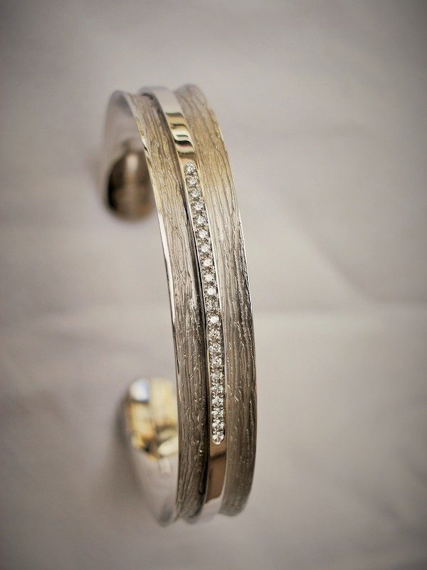 Bracelet or blanc et diamants