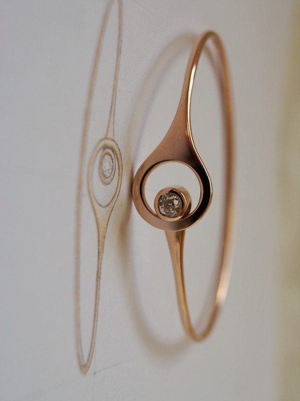Bracelet or jaune avec diamant et son dessin
